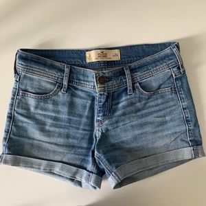 Blue wash Hollister shorts